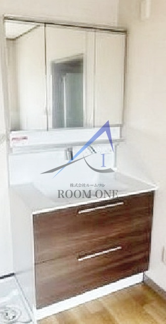 アドニスマンションの独立洗面台