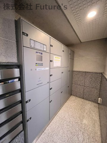 セレスト吉川の設備|不在時に便利な宅配BOX完備