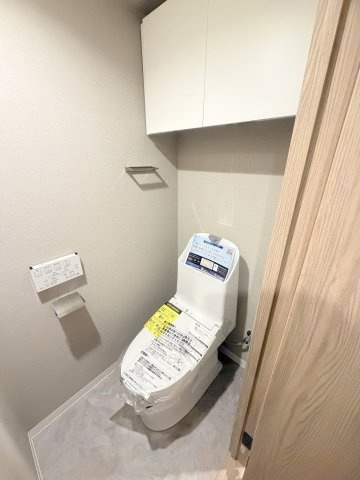 セレスト吉川のトイレ|新規交換済みで気持ちよく生活できるトイレです