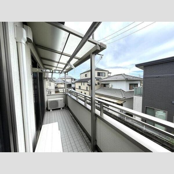 大久保町大窪貸家のバルコニー