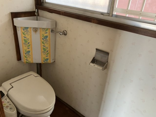 中島アパートのトイレ