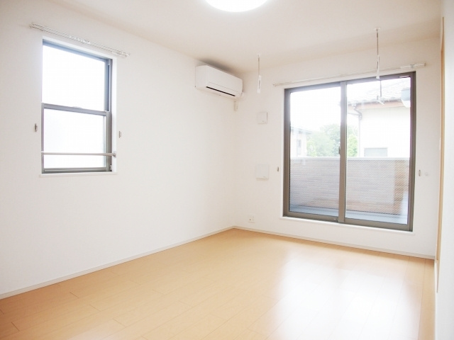 ジュネスⅢの居間・リビング