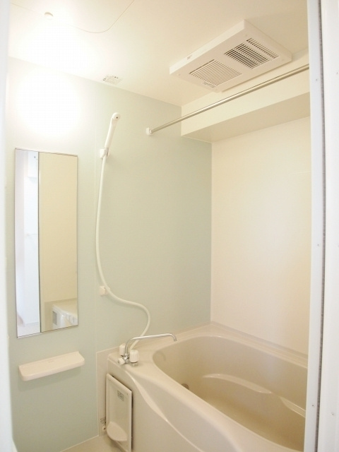 ジュネスⅢの浴室