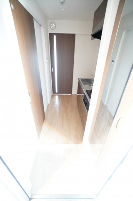 【玄関】 | エビデンス | ※同物件・同タイプの写真です。