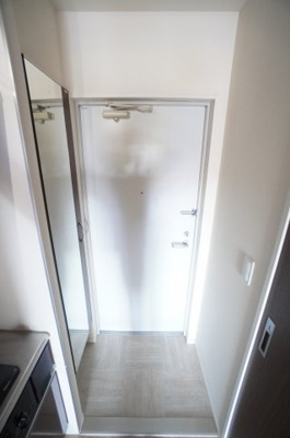 【玄関】 | エビデンス | ※同物件・同タイプの写真です。