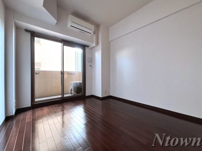 【居間・リビング】 | ライジングコート名古屋駅前東 | ゆったりとした居間です