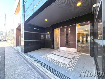 【エントランス】 | ライジングコート名古屋駅前東 | 落ち着いたエントランスです