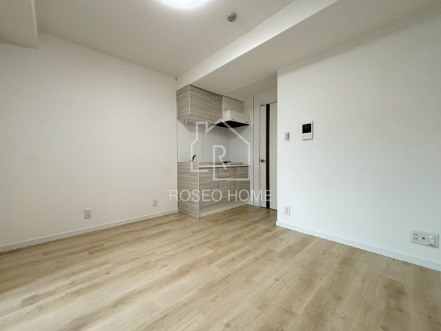 クローバー・レジデンス弁天町の居間・リビング