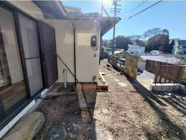 緑区大高町小坂のお家の庭