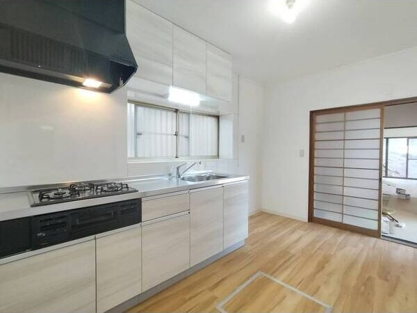 緑区大高町小坂のお家のキッチン