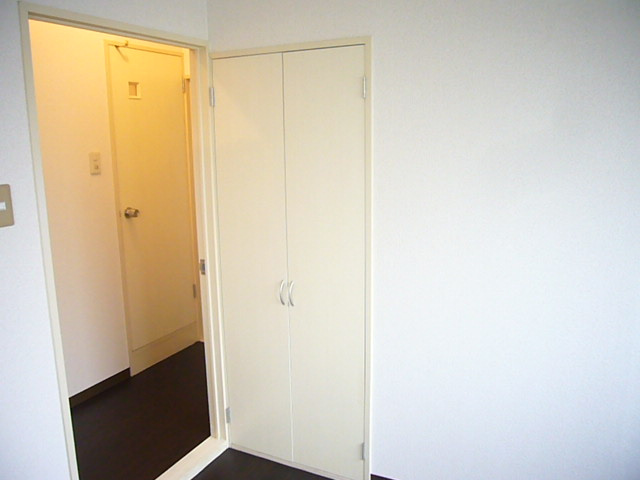 アメニティーハウスの収納|別号室の参考写真です。