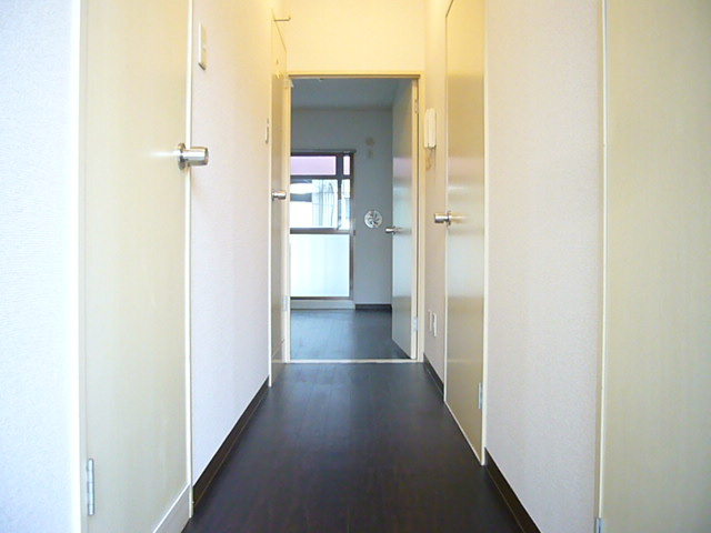 アメニティーハウスの内装|別号室の参考写真です。