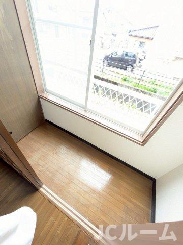 柏崎市穂波町のアパートのバルコニー