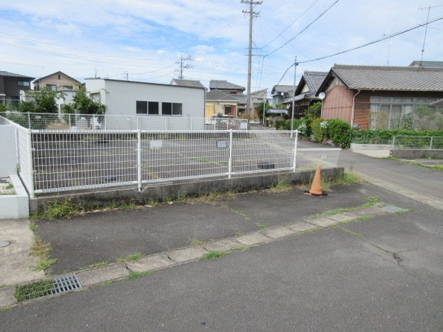 　　☆アビタシオンサンアイ・エステートサンアイ☆の駐車場