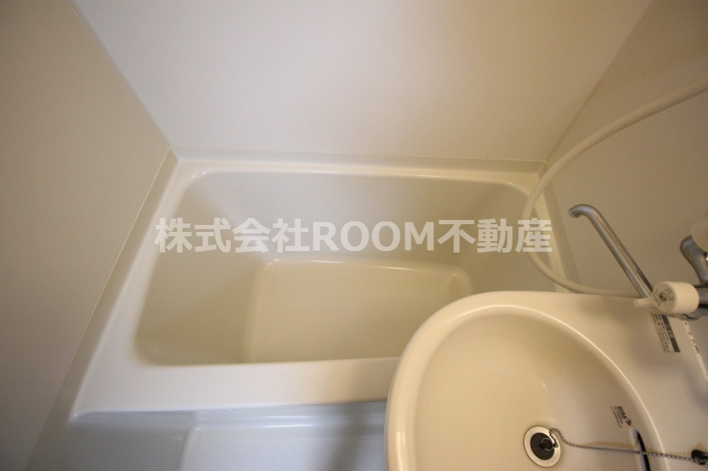 ニューサンシティコープの浴室|落ち着いた空間のお風呂です