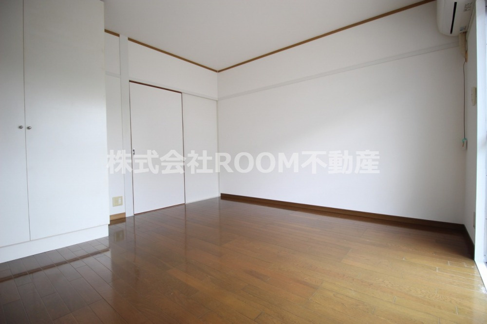 ニューサンシティコープの居間・リビング|こちらのリビングで趣味の時間をお楽しみください