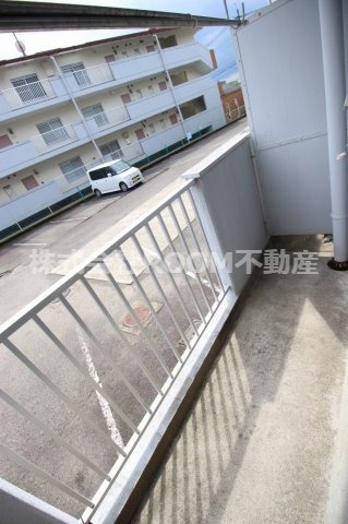 ニューサンシティコープのバルコニー|外からの目が気にならないバルコニーで洗濯物が干せます