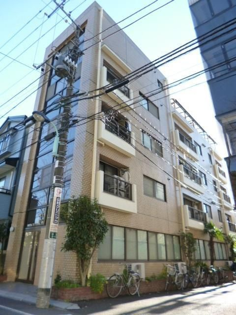 コスモステージ