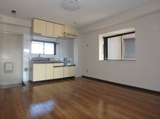 【居間・リビング】 | NCKビル | ※同物件別部屋の写真です。