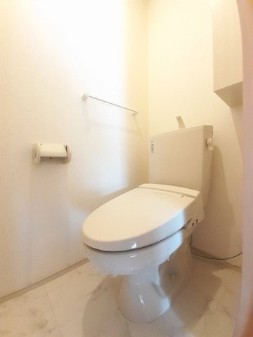 メゾンフルールＥのトイレ