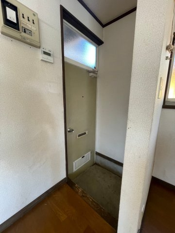 【玄関】