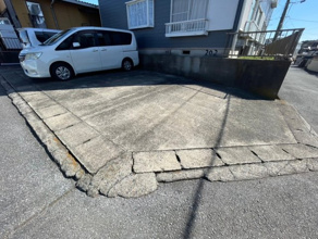 【駐車場】