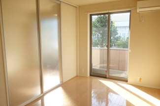 【洋室】 | Plaine | ※写真は、反転タイプの他の部屋のものを使用しております。