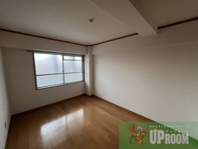 春日井駅南ハイツの居間・リビング