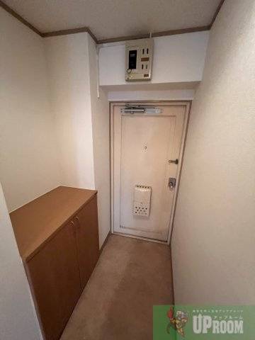 春日井駅南ハイツの玄関