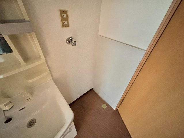 マンション鳩岡の洗面所