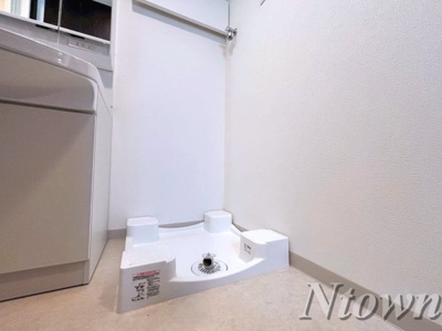 【設備】 | エステムコート名古屋TWINWEST | 洗濯機置き場です