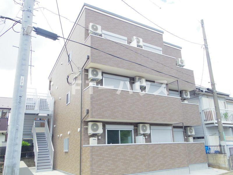 Marina Palace薬円台の外観