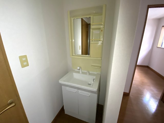 リビオン新茂原の独立洗面台