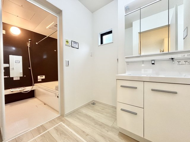 【独立洗面台】の画像