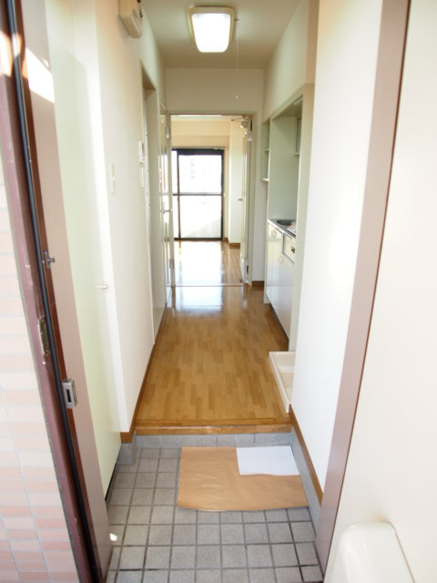 大塚ビル２の玄関