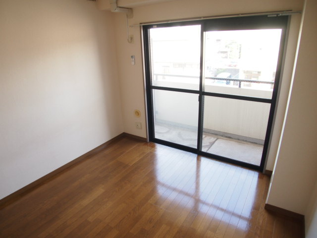 大塚ビル２の居間・リビング