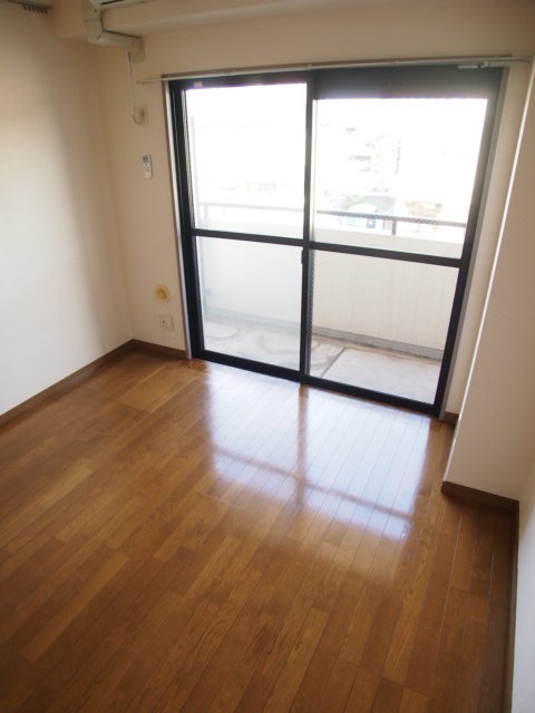 大塚ビル２の居間・リビング