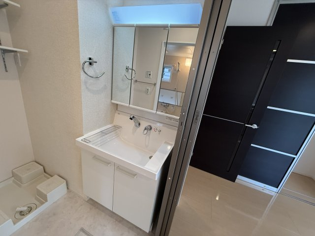 villaSATSUKIの独立洗面台