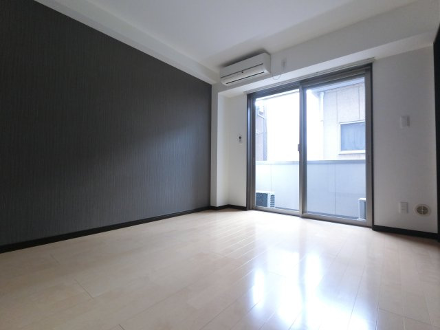 Riria本千葉弐番館の洋室