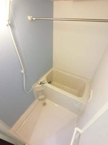 Riria本千葉弐番館の浴室