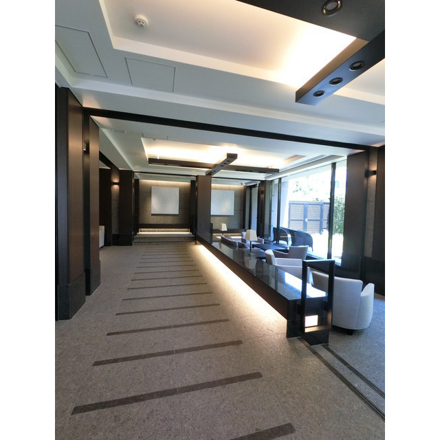 江東区東陽７丁目の賃貸マンションのエントランス