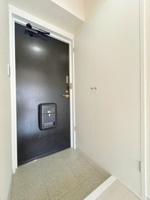 【玄関】 | クリスタルビル