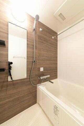 プラウドフラット菊川の浴室