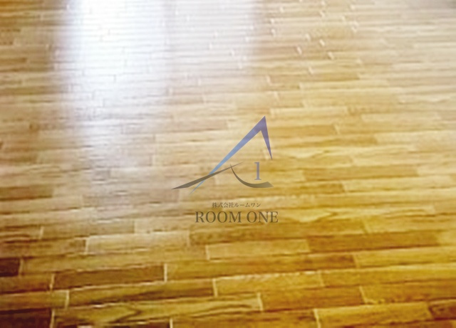 オークスクエア