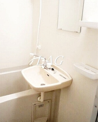 【洗面所】 | プレシャス南与野 | 洗面台です。