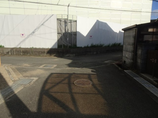 【前面道路含む現地写真】 | 川西市小戸３丁目　建築条件無土地