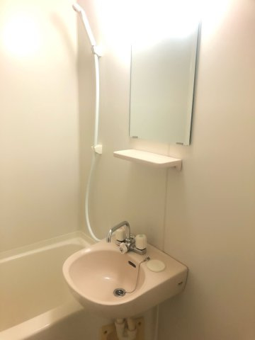 マルショウ15ビルの洗面所