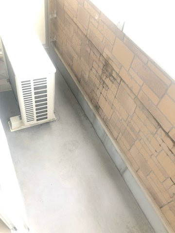 マルショウ15ビルのバルコニー