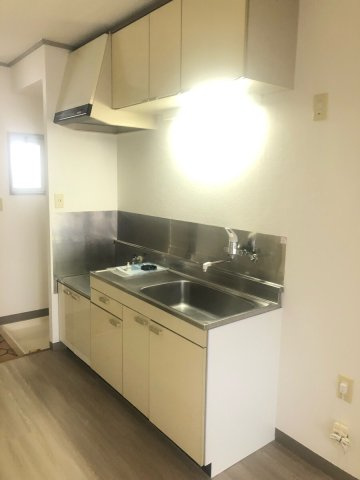 マルショウ15ビルのキッチン