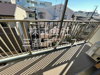 【バルコニー】 | 第5丸仙ハイツ | 第5丸仙ハイツ　は三都市アース中延店へお任せください！　ご内覧可能なお部屋は物件現地お待ち合わせご案内可能です！別号室参考画像